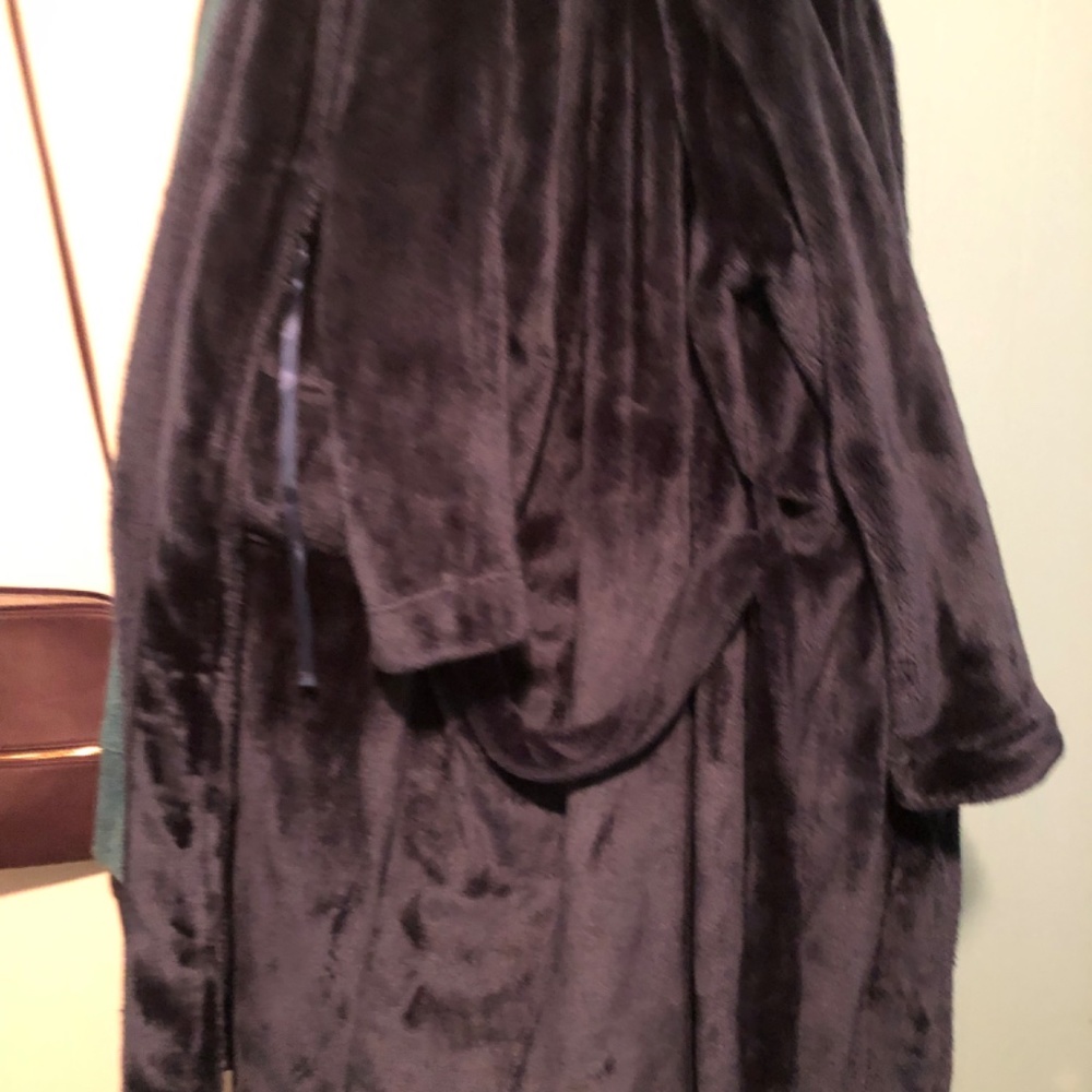 Nice soft blue bathrobe - Picture 4 of 4